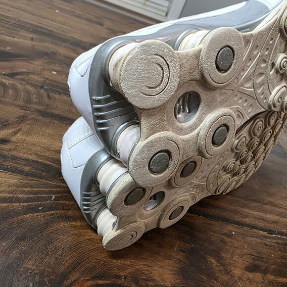 Nike Shox Deliver Women's 9 White/Silver/Grey Leather Running/Casual Shoes - Picture 4 of 6